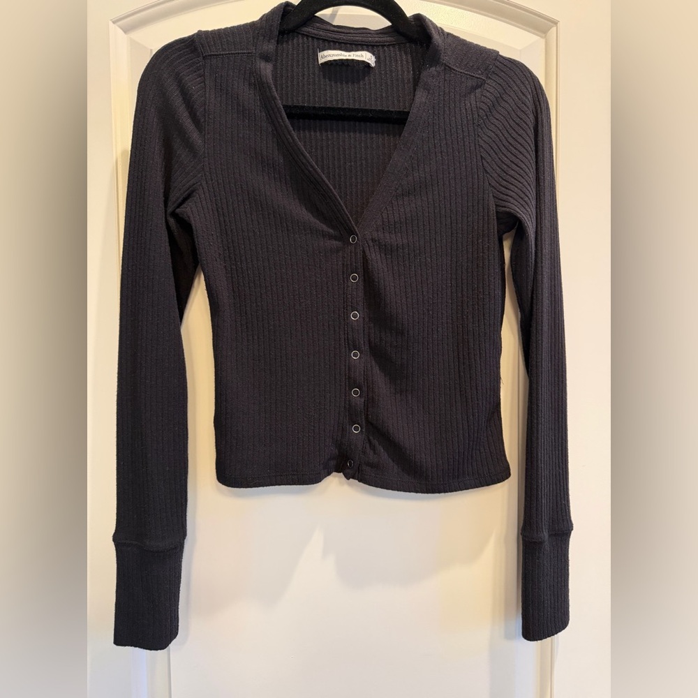 Abercrombie & Fitch Black Ribbed Snap Button Top small